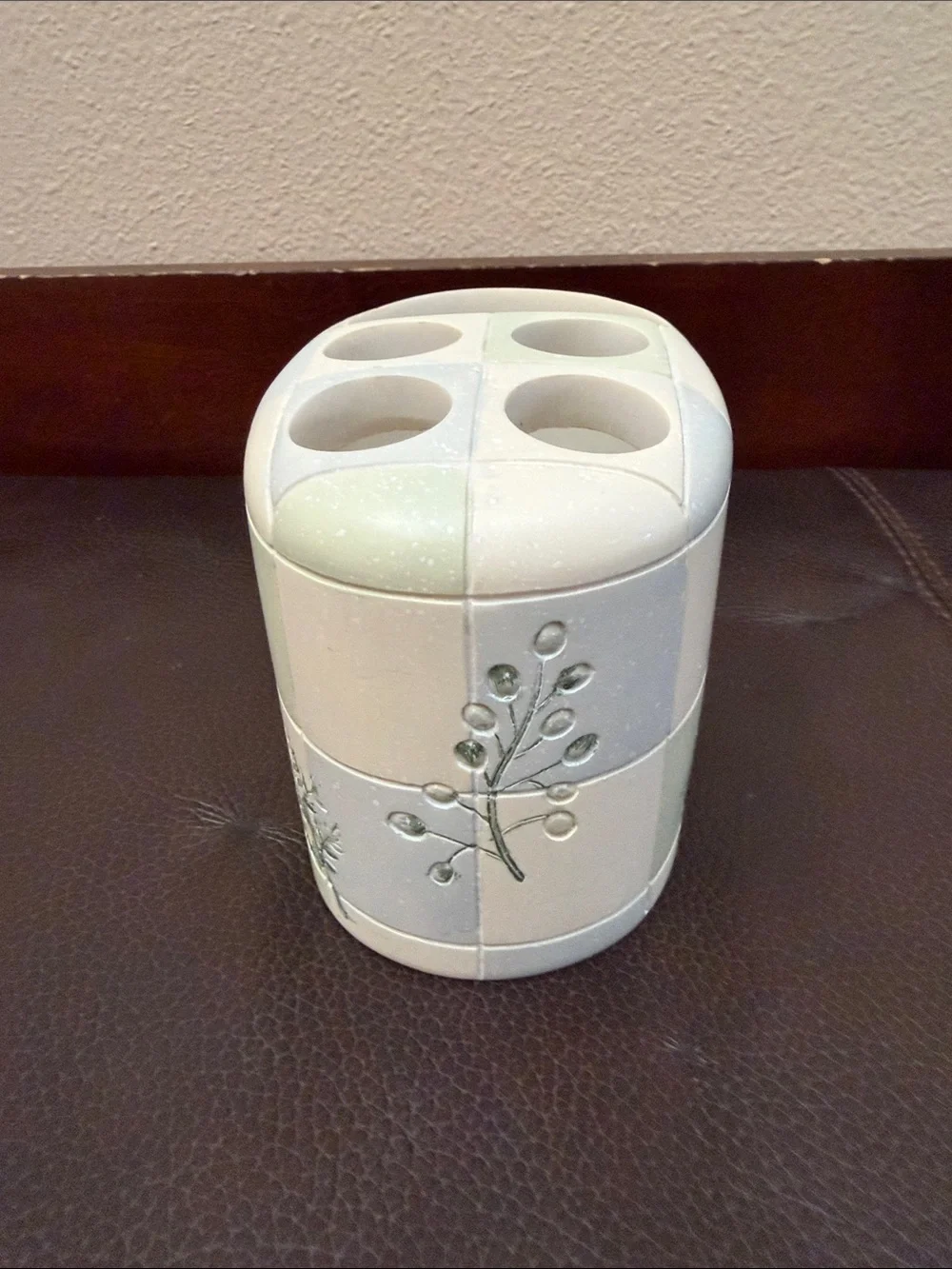 Croscill Rainier Ceramic Toothbrush/Toothpaste Holder